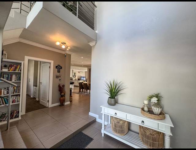 4 BEDROOM HOUSE FOR SALE IN MIDLANDS ESTATE